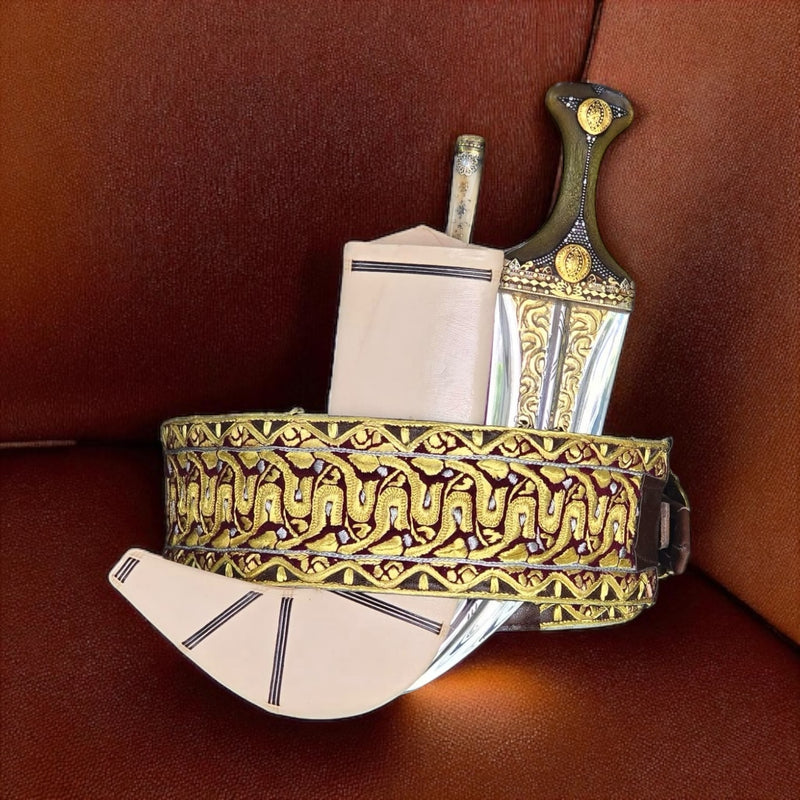 جمبية عزيري صيفاني مقلد طبق الأصل عصيب بيكيلي  تفصيل نصله ستيل منقش حزام شغل يد مع خنجر فضه خلفي