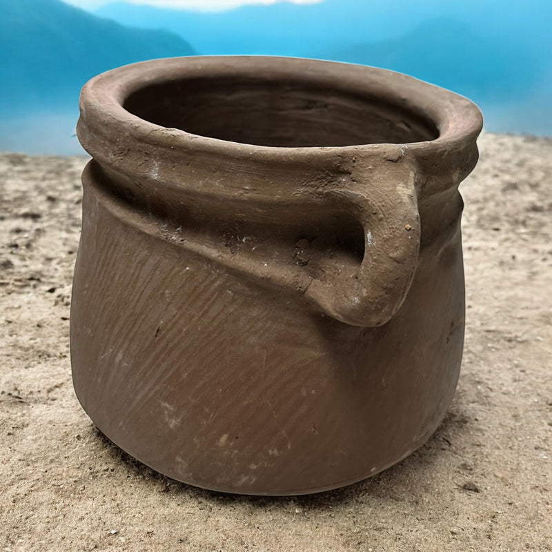 مدرة البرمه او الزوم فخار من اليمن