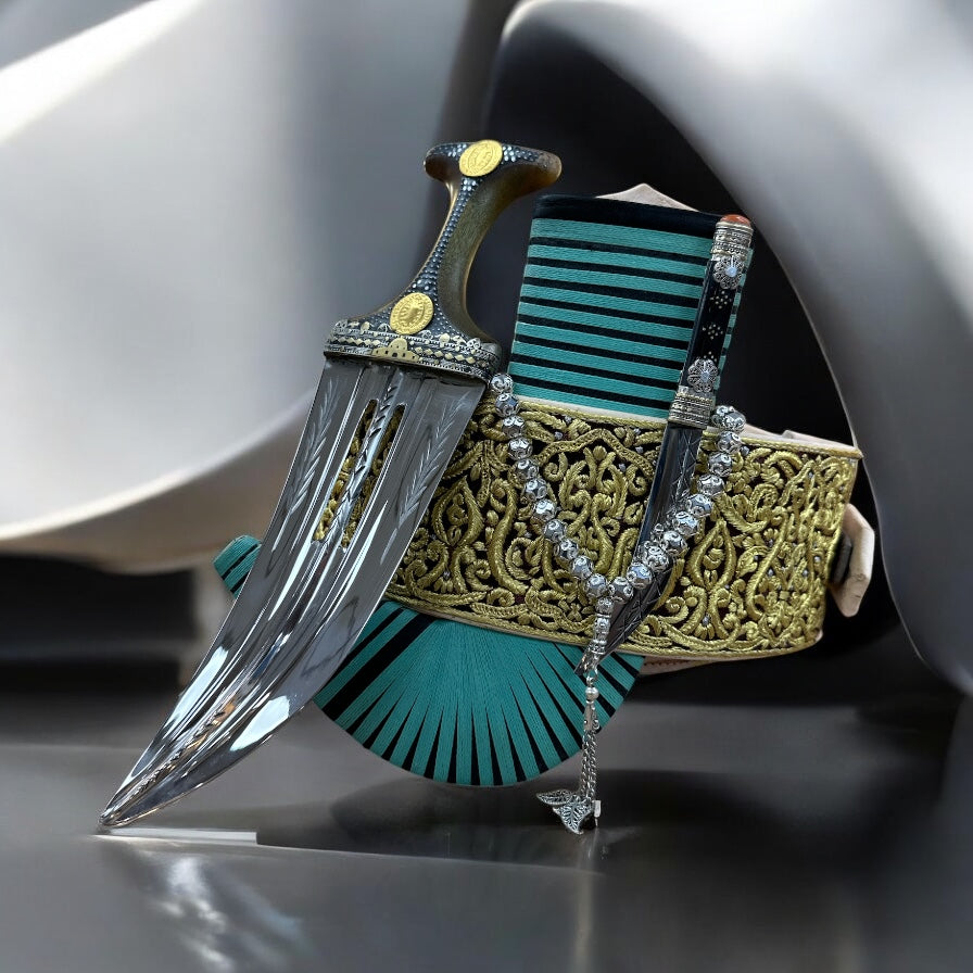 جمبية عزيري صيفاني مقلد طبق الأصل حزام  يد عسيب بكيلي جلده سودا فص مطلي ذهب مبسم فضه خالص نصله ابو عمدان ستيل