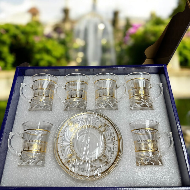Golden tea set طقم كاسات الشاي مع الصواني