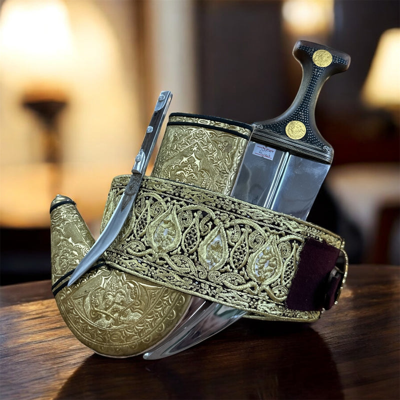 جمبية عزيري صيفاني مقلد طبق الأصل  حزام يد سله ستيل تقد المسمار  حروف مطلي ذهب عسيب نحاس مع خنجر فضه