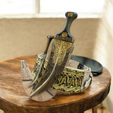 جمبية عزيري اصلي صيفاني مقلد طبق الأصل عسيب طنب نصله ستيل منقش تقد المسمار حزام عمل يد فص مطلي ذهب مع خنجر خلفي فضه عقيق