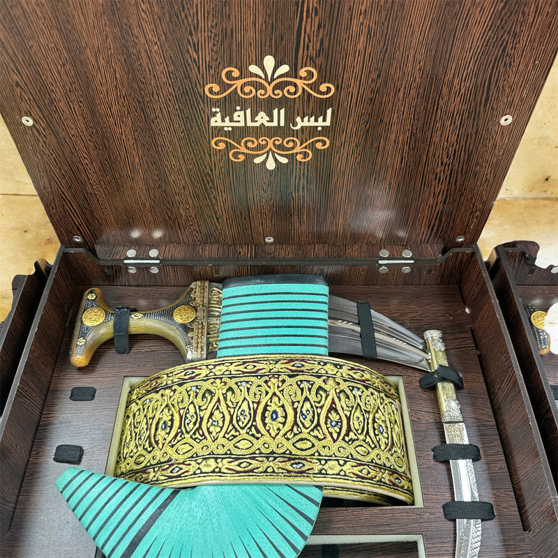 جمبية عزيري اصلي صيفاني مقلد حزام شغل يد مع خنجر خلفي فضه عقيق