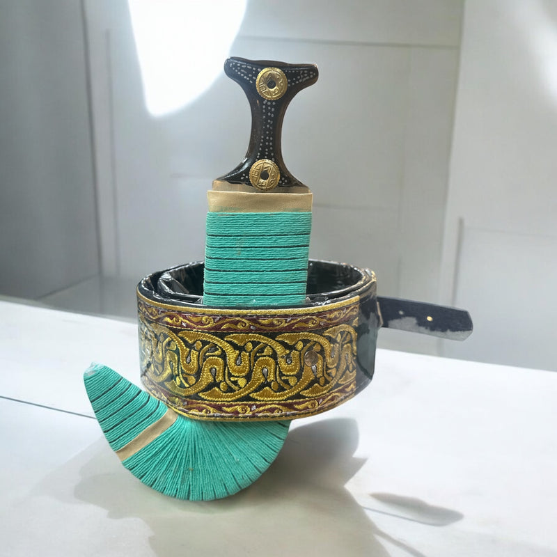 جمبيه ولادي عمر مابين ٤ إلى ٧ سنين