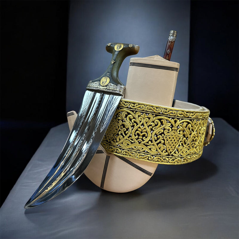 جمبيه عزيري شبيه الصيفاني طبق الاصل مبسم فضه نصله ستيل تقط المسمار حزام يدوي ملكي حروف ملبس ذهب