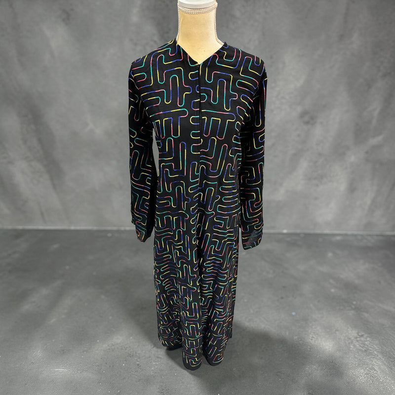 عبايه نسائيه ملونه