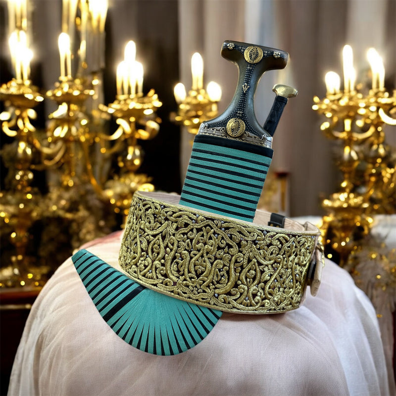 جمبية عزيري صيفاني مقلد طبق الأصل حزام  يد عسيب بكيلي جلده سودا فص مطلي ذهب مبسم فضه خالص نصله ابو عمدان ستيل