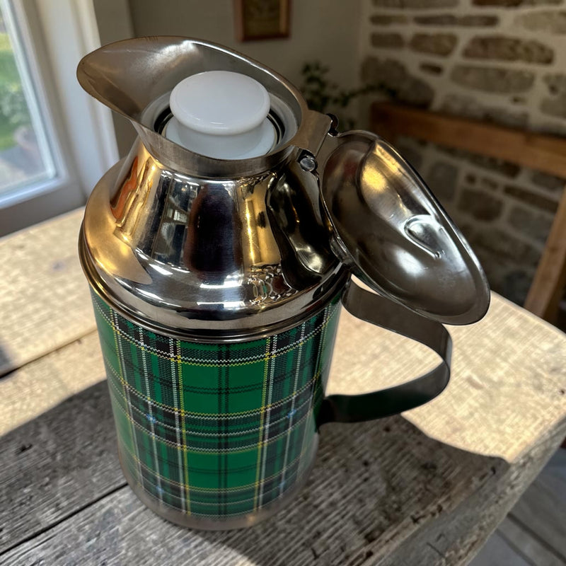 Grandma old school green thermos ثلاجة جدتي التراثيه القديمه