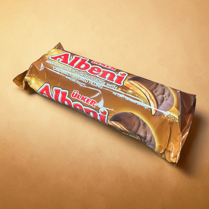 Albeni milk, chocolate cookie with caramel flavor بسكويت بالشوكولاته