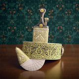 جمبية عزيري صيفاني مقلد طبق الاصل عسيب حاشدي ملبس نحاس منقش حروف مطلي ذهب نصله ستيل منقوش حزام كبسي شغل يد مع خنجر خلفي فضه