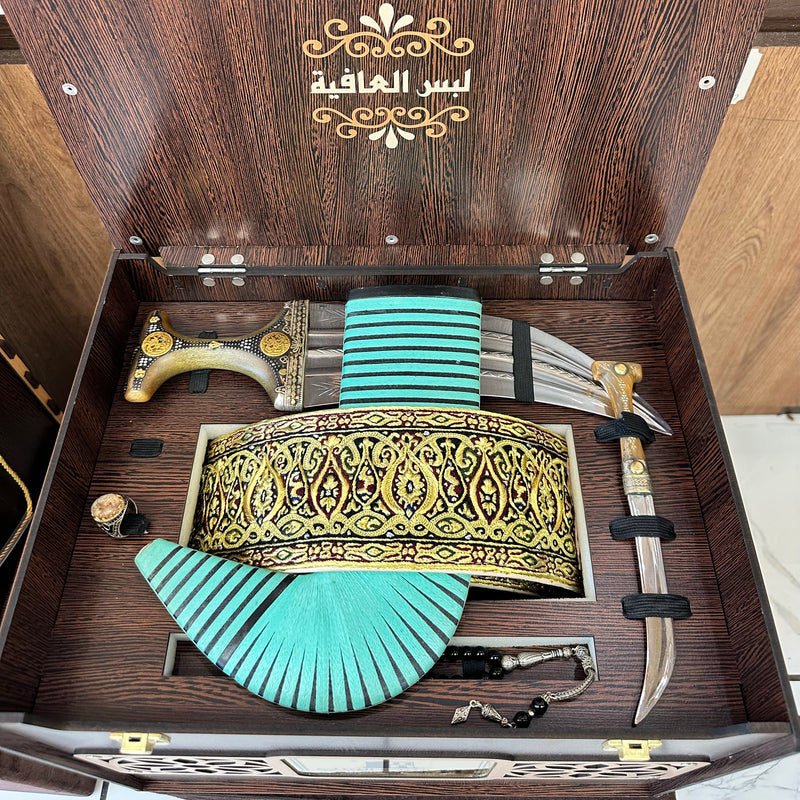 جمبيه عزيري شبيه الصيفاني طبق الأصل حروف ملبس ذهب مبسم فضه ماربي عسيب محكل بكيلي حزام فرني عمل يدوي مع الشبريه