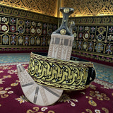 جمبيه عزيري صيفاني مقلد طبق الاصل حزام يد كبسي و عسيب عشر حاشدي منقش حروف مطلي ذهب نصله ستيل تقد المسمار مع خنجر خلفي فضه