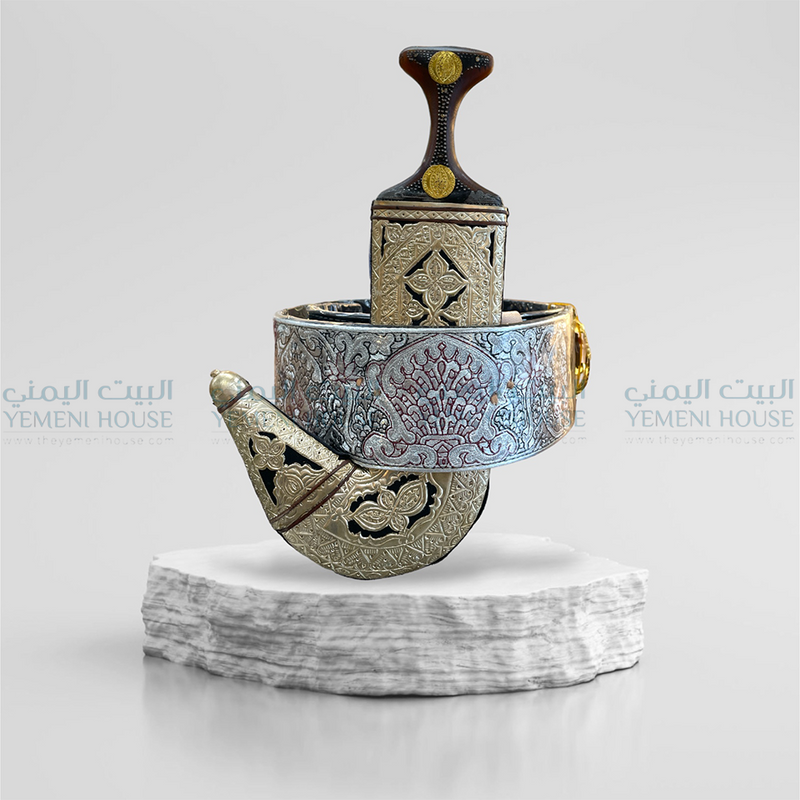 جمبية يمنيه حزام و جهاز فضي فاخره