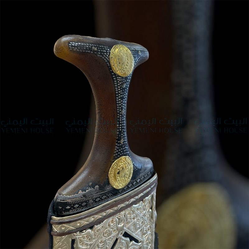 جمبية يمنيه حزام و جهاز فضي فاخره