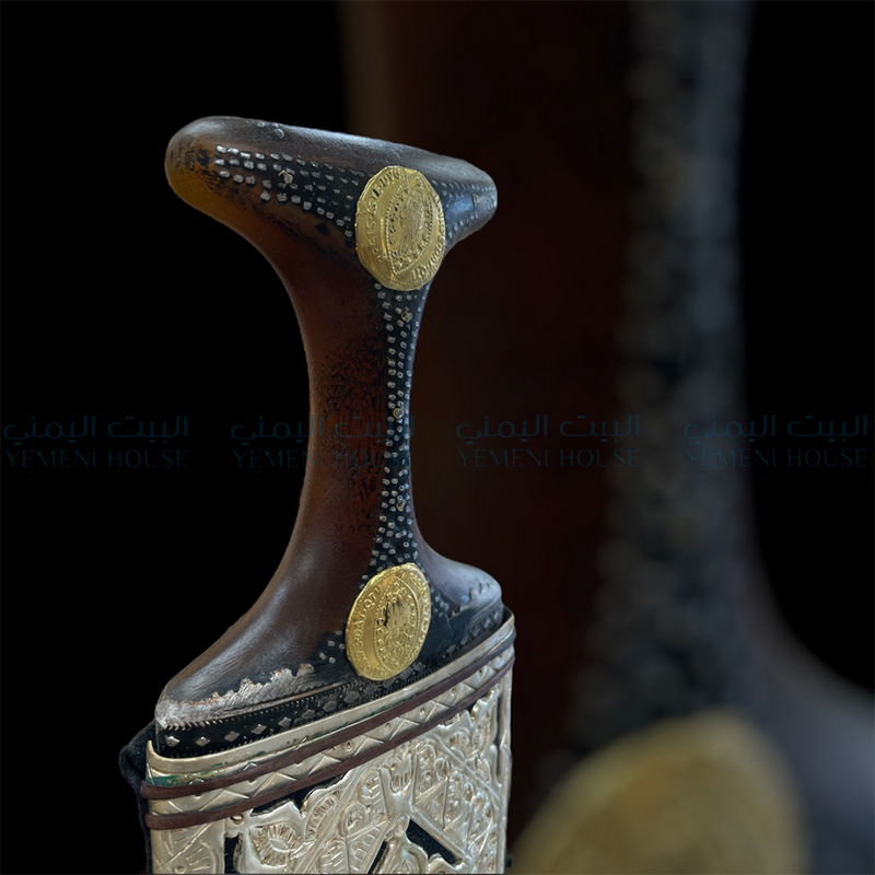 جمبية يمنيه حزام و جهاز فضي فاخره