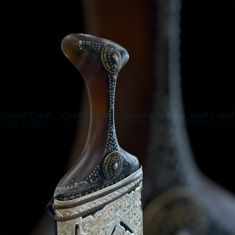 جمبية يمنيه حزام و جهاز فضي فاخره