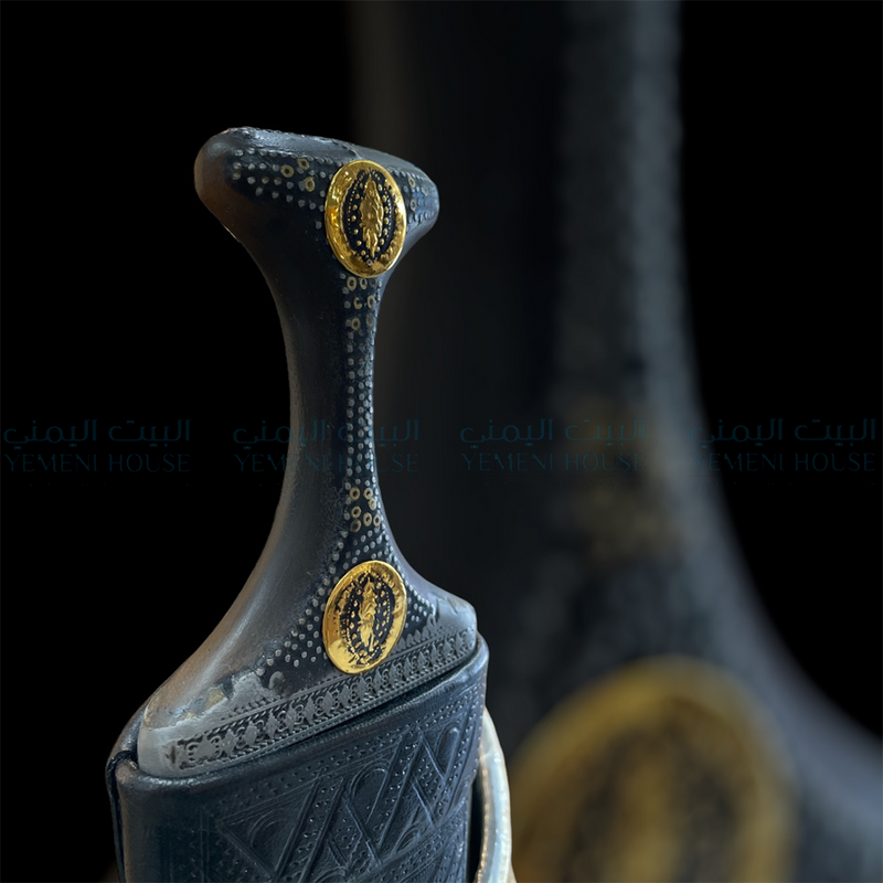 جمبية يمنيه حزام ذهبي و جهاز جلد فاخره