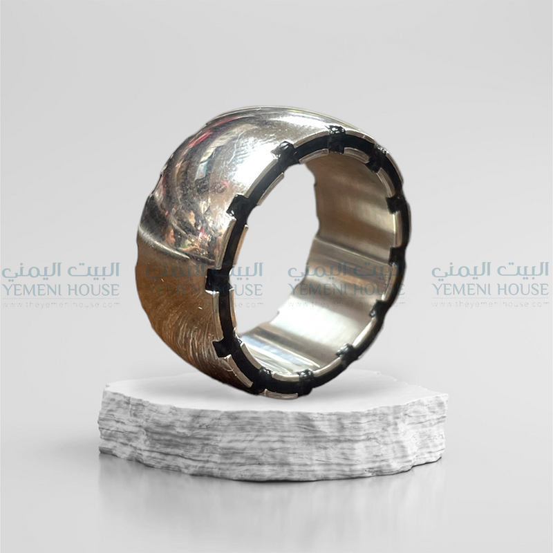 خاتم دبلة ستينلس ستيل مقاس 8