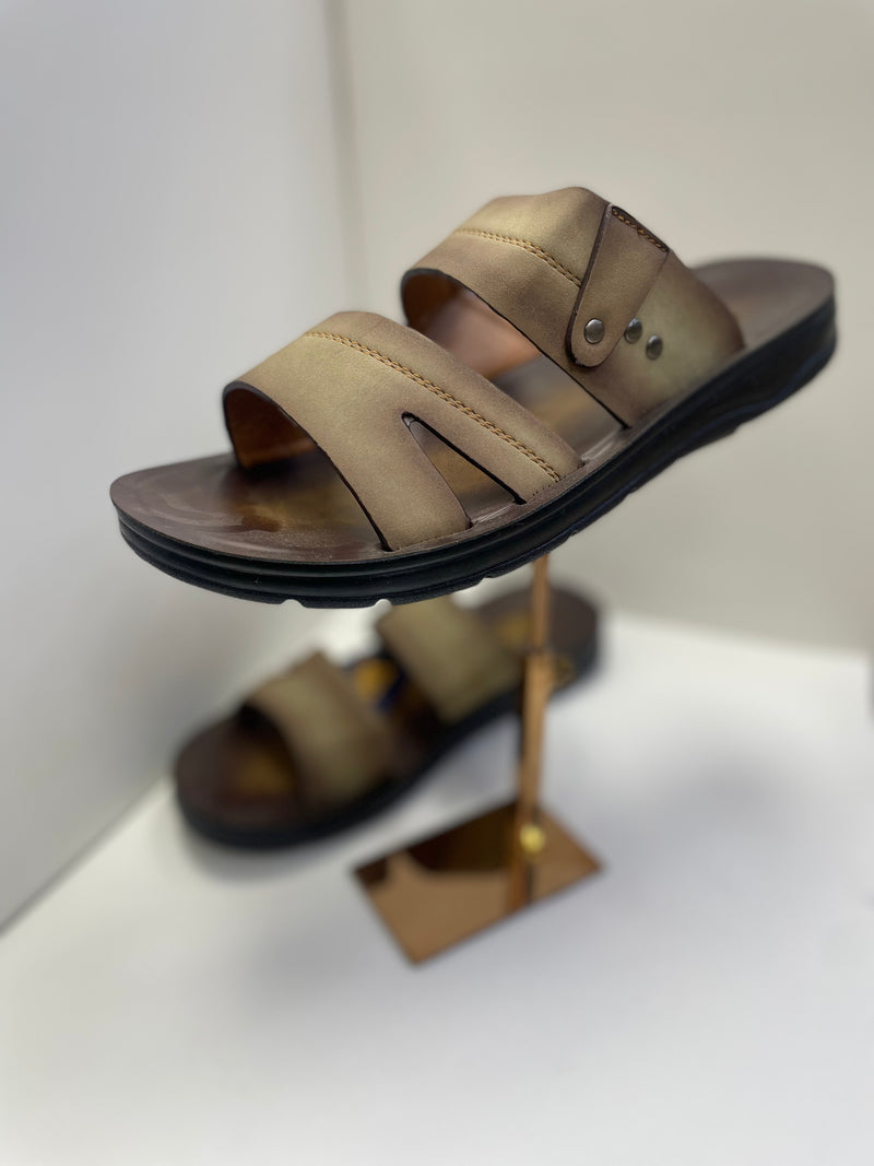 ⁨صندل رجالي جلد أصلي ⁩