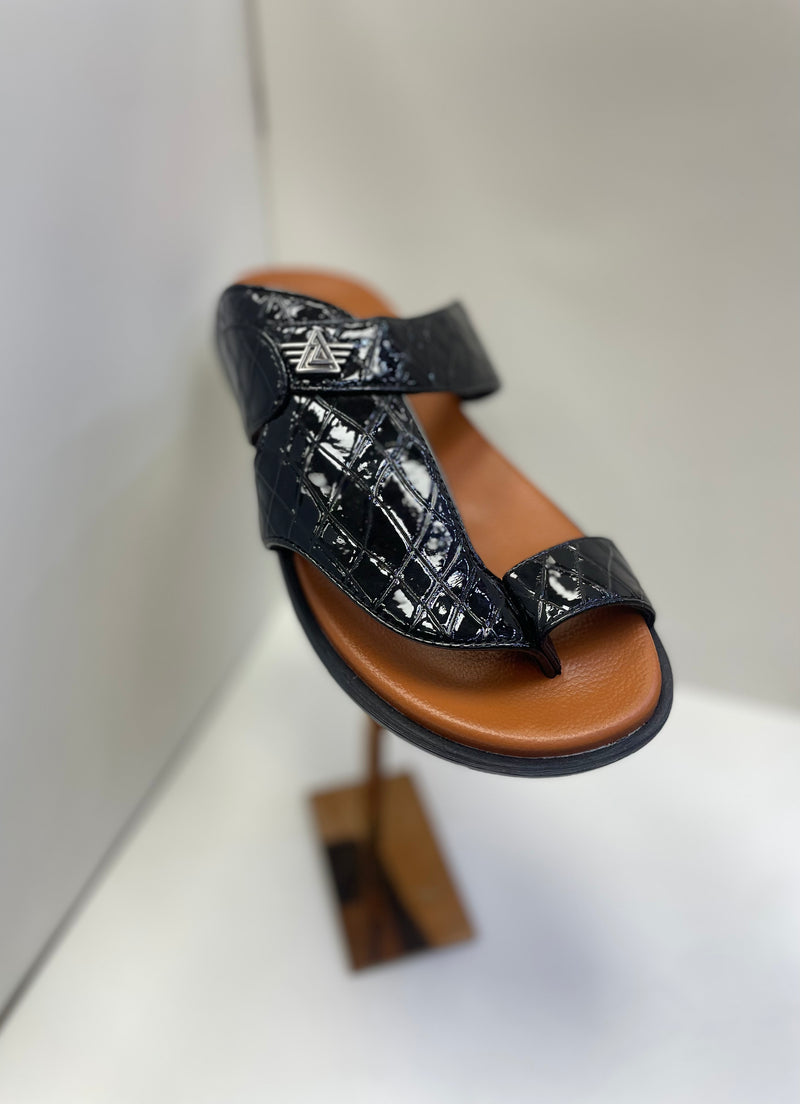 ⁨⁨صندل يمني فاخر ⁩⁩