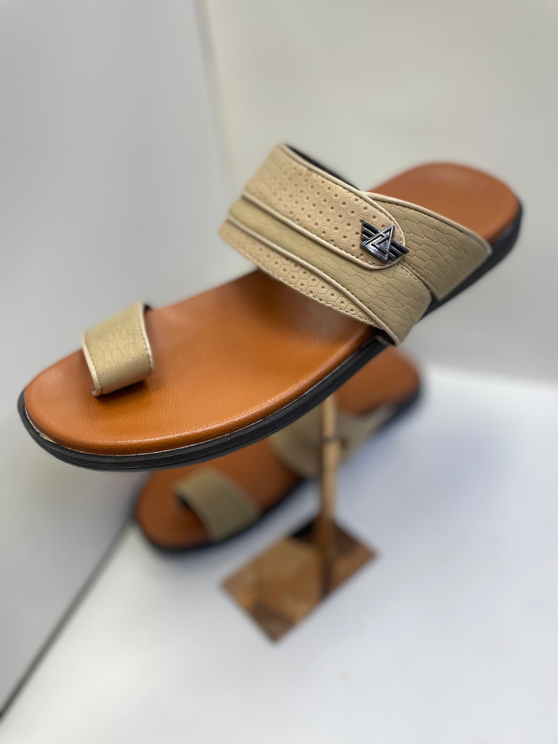 ⁨⁨⁨صندل يمني فاخر أبو اصباع⁩⁩⁩