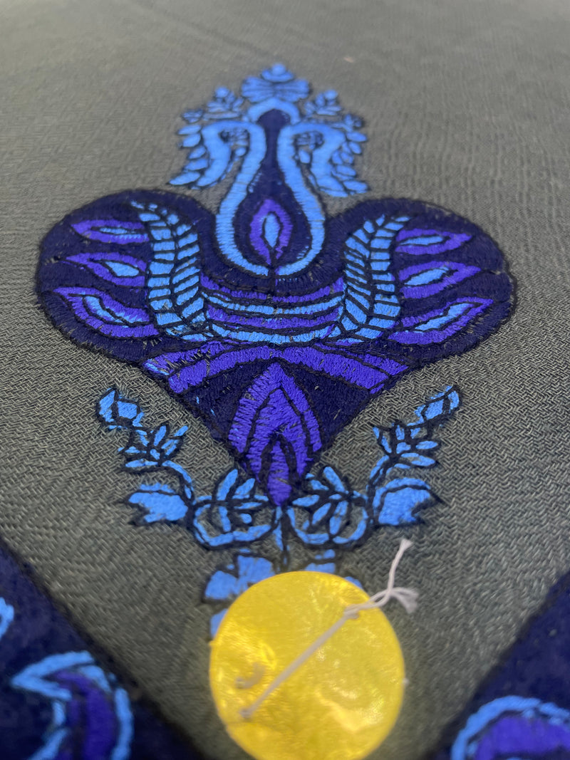 ⁨⁨⁨شال ولادي⁩⁩⁩