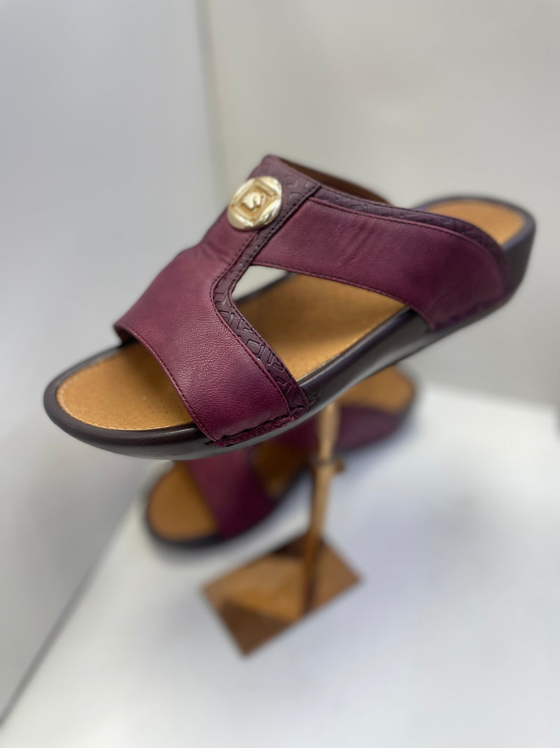 ⁨⁨صندل رجالي جلد أصلي خياطة يد⁩⁩