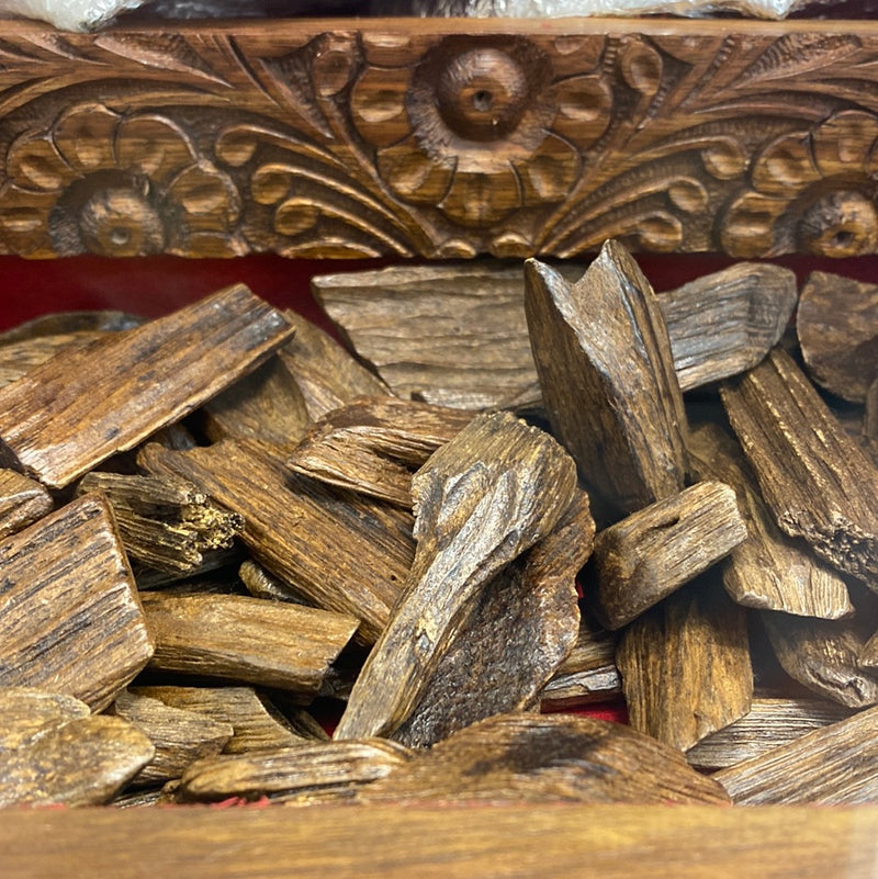 ٦ جرام عود الكمبودي ممتاز