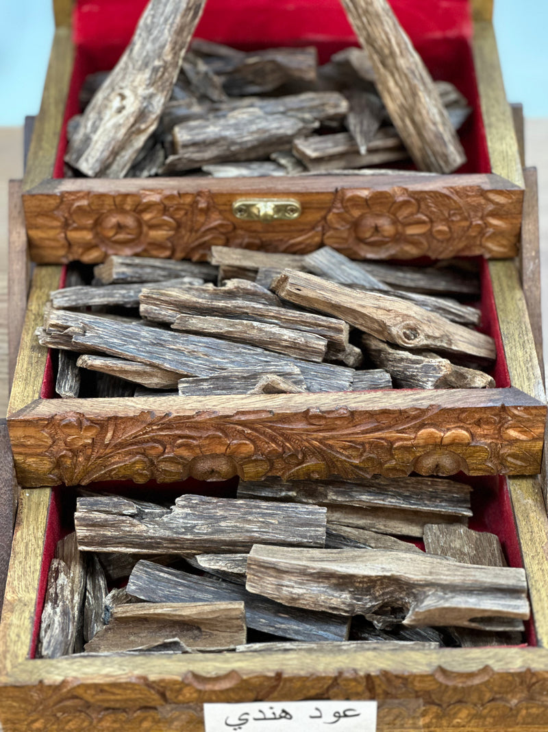 عود هندي فاخر